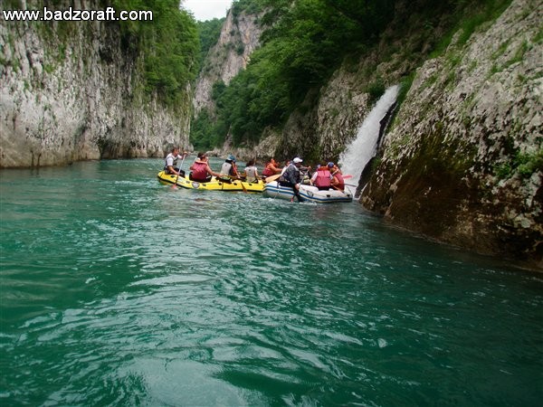 Rafting po rijeci Neretva rafting camac P6242305